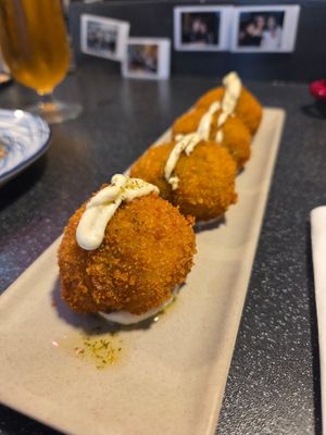 Croquetas de trufa at Doxa in Madrid