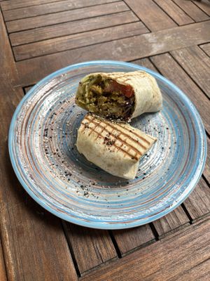 Vegap, vegan, enthält Gluten  at FALLA in Arnhem