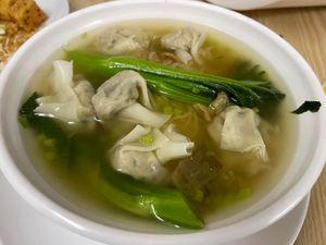 (Contains egg) Wonton Noodles 雲吞湯生麵 (Photo by Baron Yeung) at Tin Hau Temple - 大樹下天后古廟齋菜食堂 in New Territories