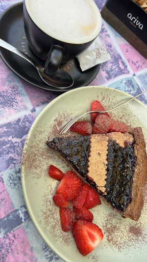 Cappuccino di avena e crostata   at Ledro Nature Art Cafe & Shop in Ledro