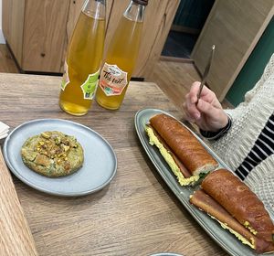 Lunch  at Land & Monkeys in Bordeaux