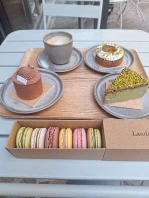  at Land & Monkeys in Bordeaux