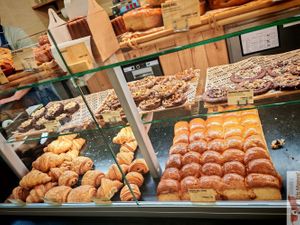 Croissants and chocolatine at Land & Monkeys in Bordeaux