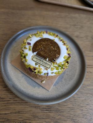 Törtchen at Land & Monkeys in Bordeaux