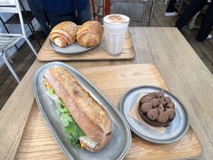   at Land & Monkeys in Bordeaux