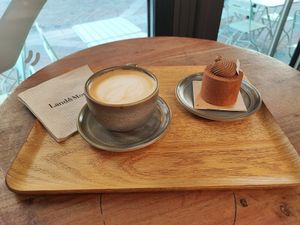  at Land & Monkeys in Bordeaux