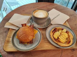  at Land & Monkeys in Bordeaux