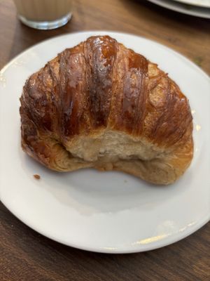 Medialuna de masa madre   at Nòmada Chacarita (N2) in Buenos Aires