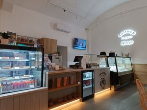 Anjuna ice pops at Anjuna Ice Pops in Budapest