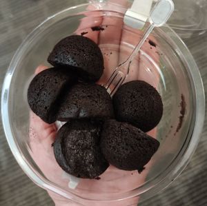 Vegan brownies at Ijysheng - Shilin in Taipei