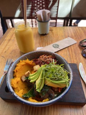 Quinoa Bowl Vegano  at Lulo Bar in Santa Marta