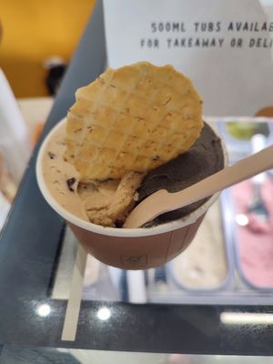  at Oat & About in Central Singapore