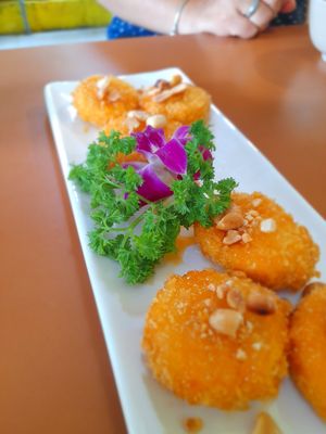 Crispy tofu at Tuệ Đạt in Ho Chi Minh City