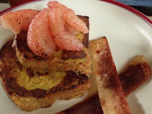 Lemon Poppy Seed French Toast at OMUS vegan @Dive Camp in Dauin