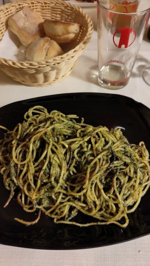 Spaghetti assassina con rape (turnips) at Osteria da Michele in Bari