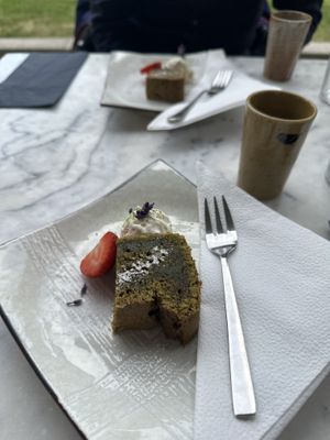 Eerste dessert  at Atelier Giri in Arnhem