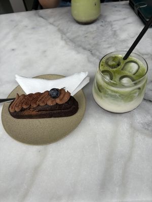 Matcha adzuki and gateau au chocolat  at Atelier Giri in Arnhem
