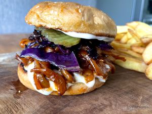 seitan pulled "pork”  at KOOKPLANT in Drongen