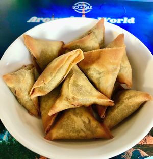 Samosas  at Lo+Cale in Dubai