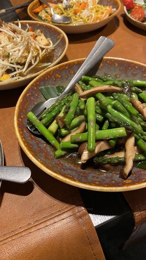Green asparagus with mushrooms  at Boo Raan in Knokke-heist