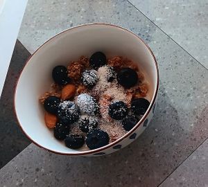 Granola bowl at SMART BAR PARACAS in Paracas