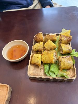 Mushroom Spring rolls   at Anhly vegan in Sapa