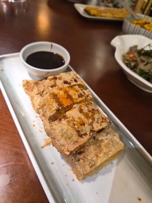  at Juezhengjing Vegetarian Restaurant Xishan Courtyard - 觉正净素食餐厅西山小院 in Kunming