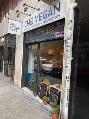  at Che Vegan Café in Madrid