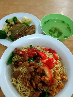 斋干面。 at Nasi Padang Vegetarian in 