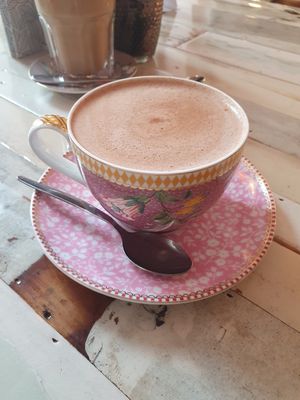 Hot chocolate at Isabella Glutenfreie Pâtisserie - Alter Wall in Hamburg