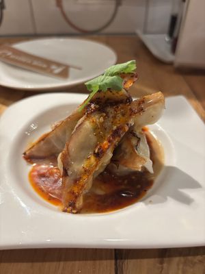 Chili gyozas  at Isogami Gyoza Bar Tomako in Kobe
