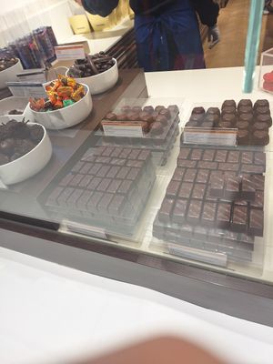 Vegan options on display at Leonidas - Grand Place in Brussels