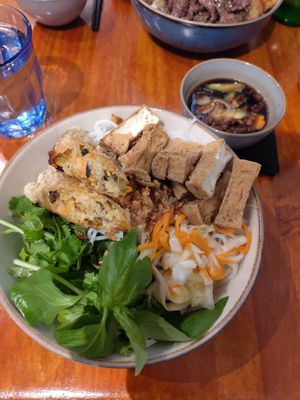 Bún Nam Bô Chay (Combination of rice noodles, tofu, and fried vegetable spring rolls with soy sauce) at Vietnam Restaurante 2013 de Letras in Madrid