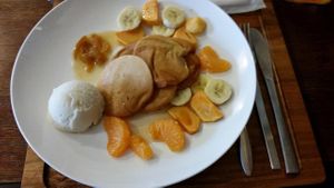 Pancakes at Broom and Bloom in Tokyo