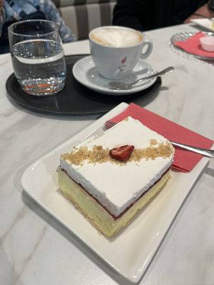 Cremecake  at Gourmet Lent in Maribor