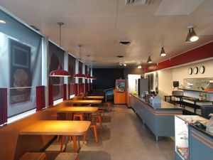  at Darlene's Veg  in Eugene