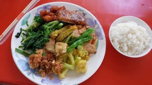 huge selection at Ming Der Vegetarian Buffet in Kaohsiung