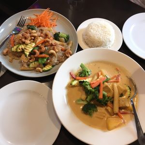Cashew nut noodle & pumpkin curry at Red Spoon in Warrnambool