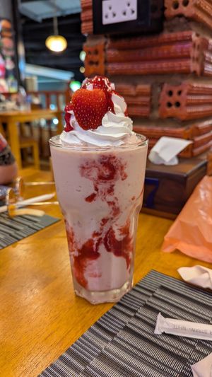 berry shake at The Planters in Ao Nang