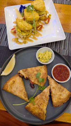 yummy quesadillas and hash brown mini sandwiched at The Planters in Ao Nang