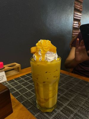 Mango smoothie at The Planters in Ao Nang
