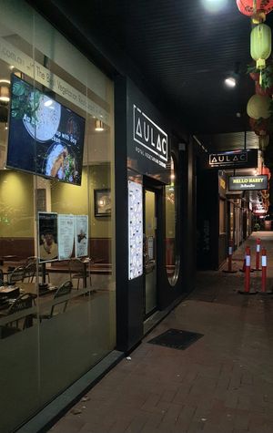 exterior of restaurant at Au Lac Royal Vegan Cuisine in Dickson