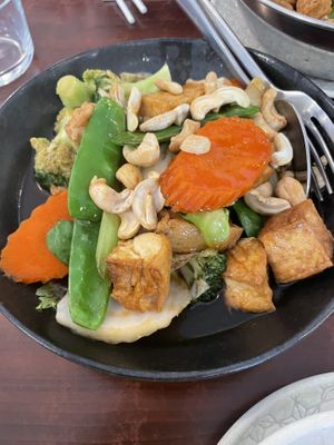 Tofu and cashews with vegetables   at Au Lac Royal Vegan Cuisine in Dickson