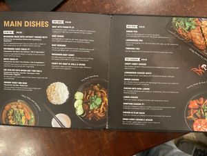 Main Dishes at Au Lac Royal Vegan Cuisine in Dickson