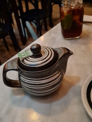 Green hot tea at Takumi Ramen & Yakisoba in Milan