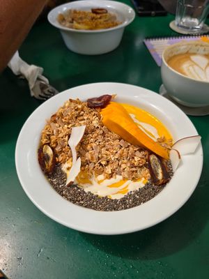  at Bunch in Hiriketiya