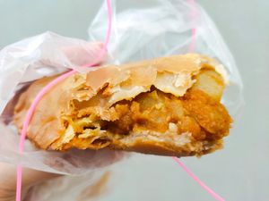 Curry puff at Shu Vegetarian 典蔬 in Central Singapore