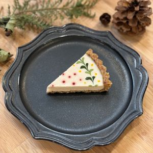 Limited time offer: Christmas cheese tart🎄 at PLANT-BASED CAFE ANDPON in Osaka