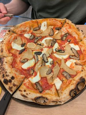 Big pizza (No. 5) at Tutto Matto - Sathon 11 in Bangkok