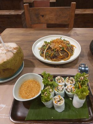 Noodles and fresh rolls at Buông Vegan Restaurant in Thai Nguyen